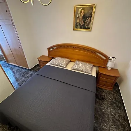 Touristar Fuensanta Apartament